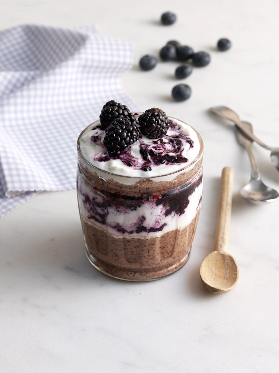 Pudín De Chía Con Cerezas Y Arándanos
