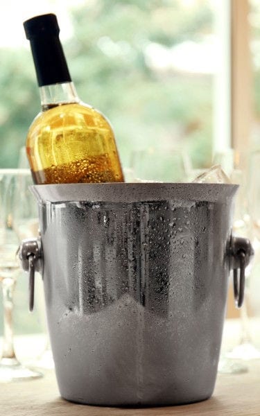 como-quitar-manchas-vino-mobile