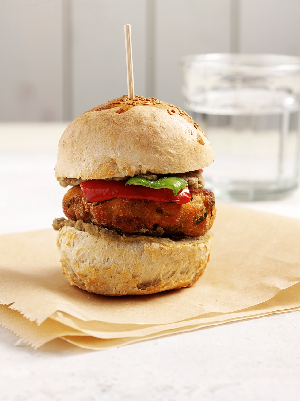 Mini Hamburguesas De Salmón Con Hummus De Lentejas