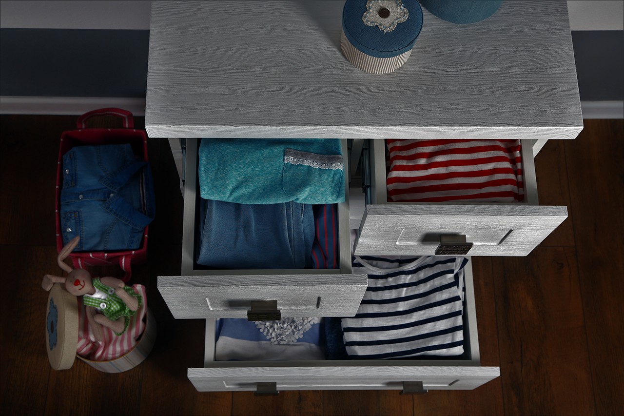 Smart ways to organize your kids closet