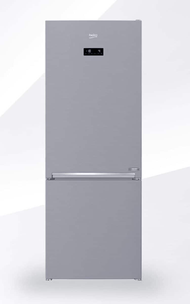 How to Remove Condensation Between Fridge Doors?