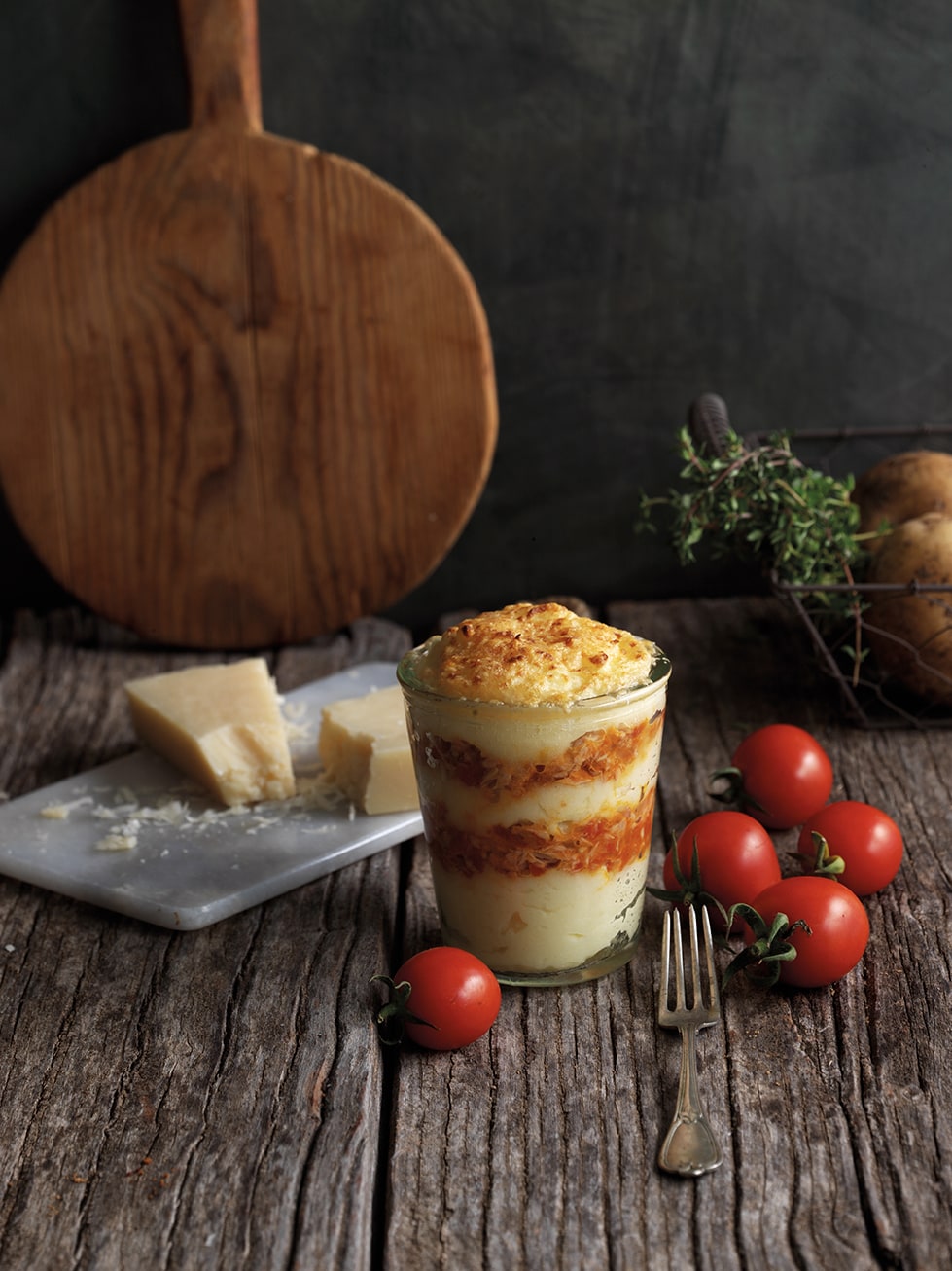 Pastel de patata con boloñesa de atún