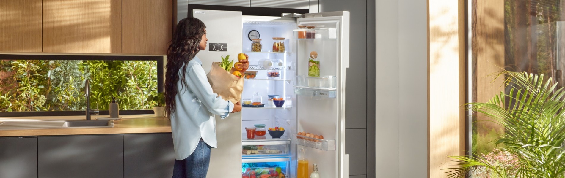 ¿Cómo ordenar la nevera luego de la compra para optimizar el espacio?