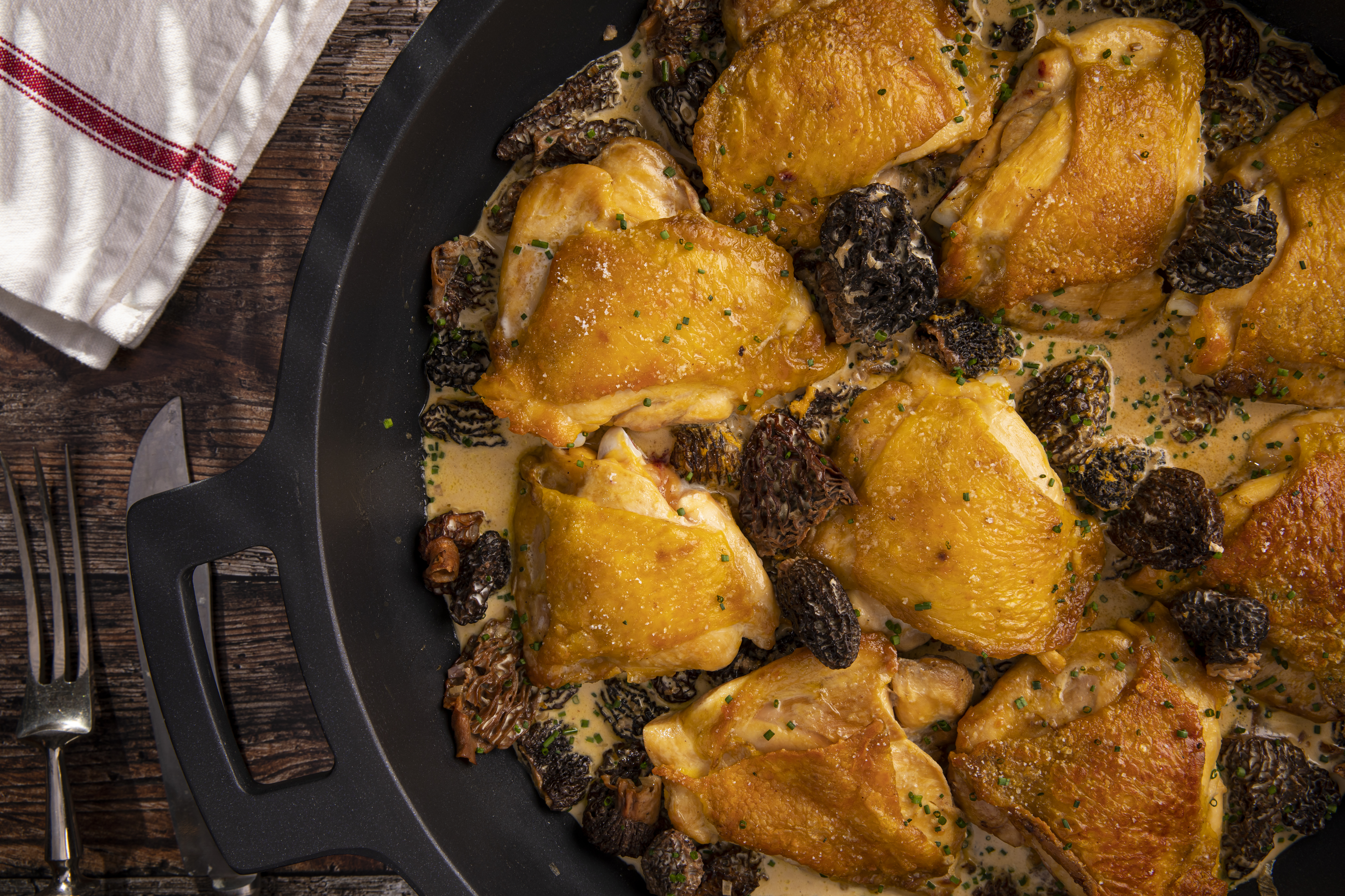 Pollo al cava con morillas