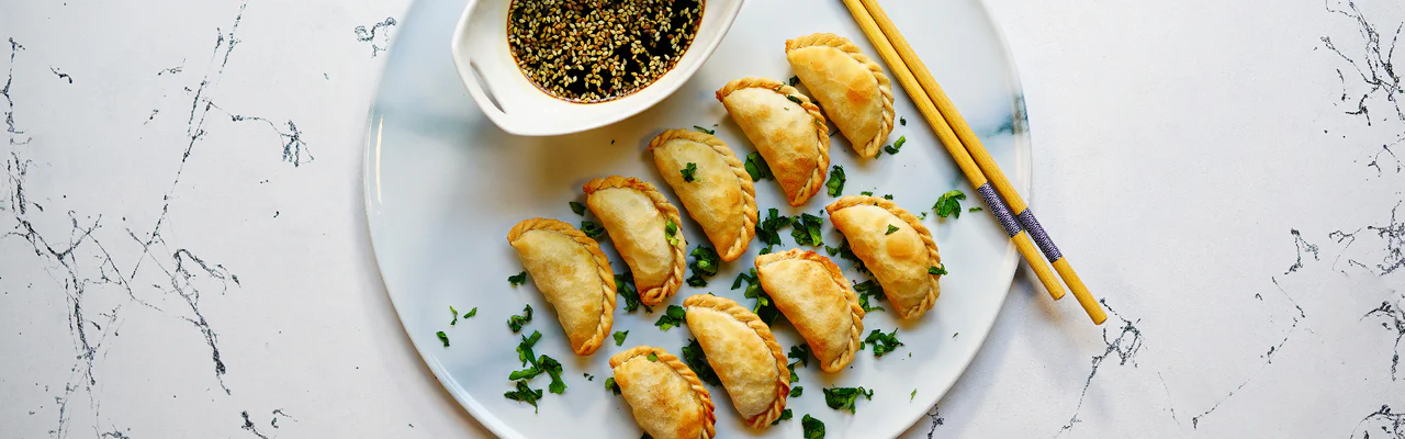 Китайски пилешки кнедли в AirFryer Китайски пилешки кнедли в AirFryer