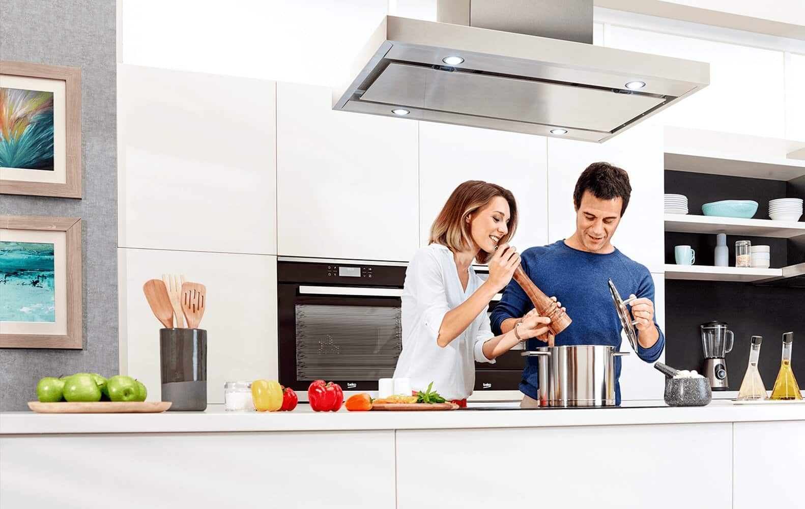 Quiet but Powerful Built-In Range Hoods