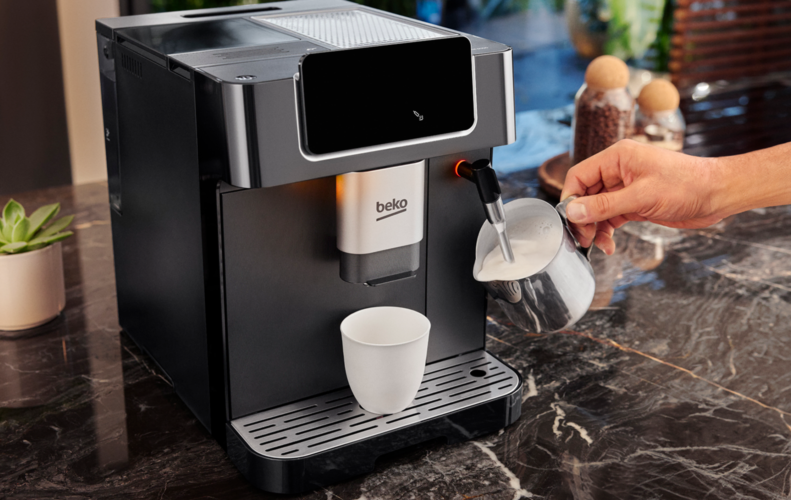 Integrated Milk Frother